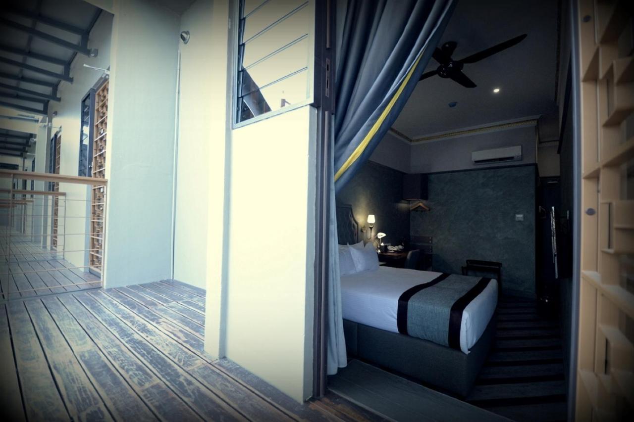 1969 บิสซิเนส สวีท แอต อิโปห์ การ์เดน Hotel ภายนอก รูปภาพ