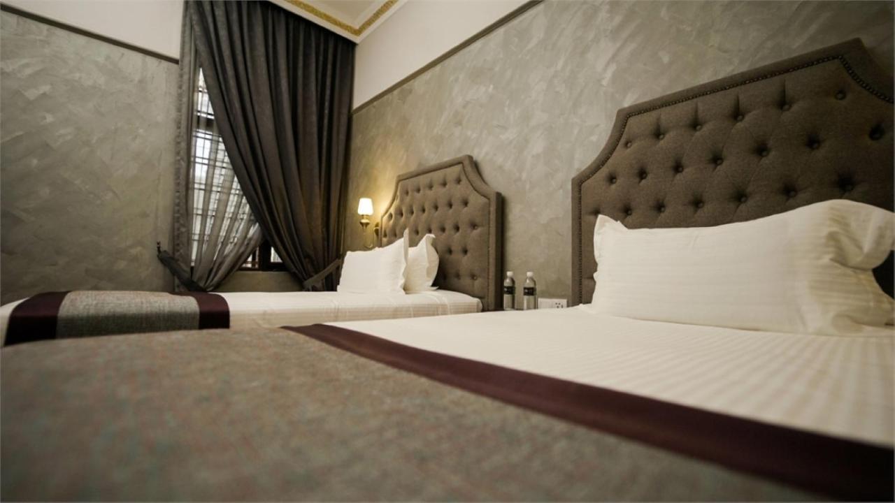 1969 บิสซิเนส สวีท แอต อิโปห์ การ์เดน Hotel ภายนอก รูปภาพ