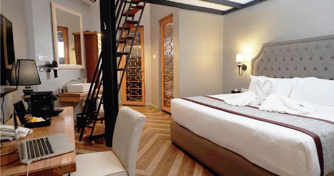 1969 บิสซิเนส สวีท แอต อิโปห์ การ์เดน Hotel ภายนอก รูปภาพ